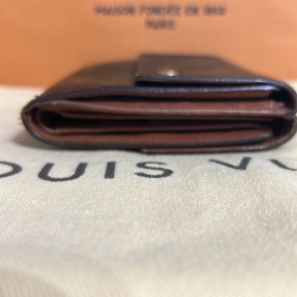 100% Authentic Louis Vuitton Monogram Elise wallet - Picture 4 of 12
